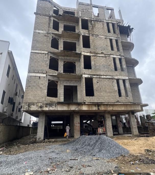 Paradise Palms under construction on site
